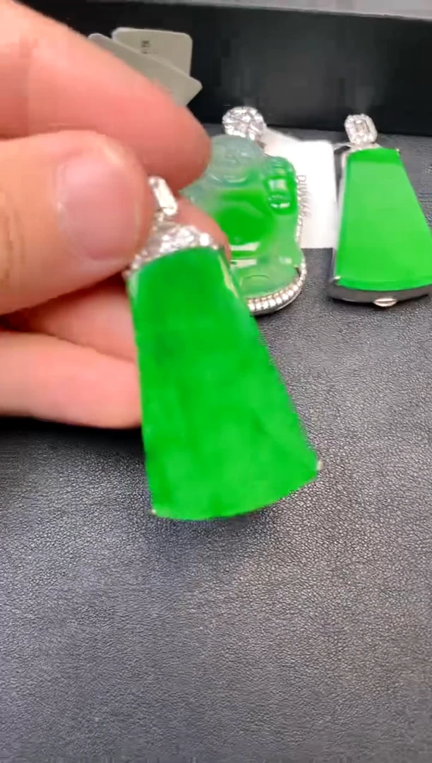 吊坠(不含链)银S925镶嵌翡翠吊坠