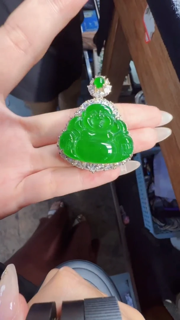 未镶嵌定制翡翠翡翠A货有轻微色差属于正常现象，佛公多样性发货1