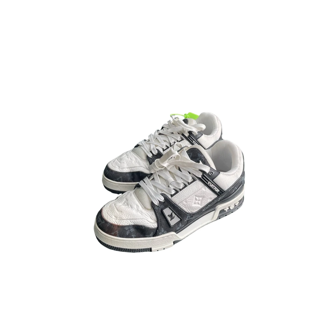 95新 LouisVuitton/路易威登 Trainer休闲鞋黑白牛仔 41码 d4440