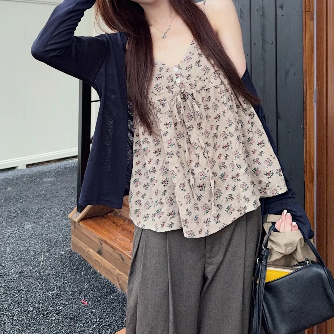 25165打底复古V领碎花吊带背心女秋季2025新款时尚显瘦系带