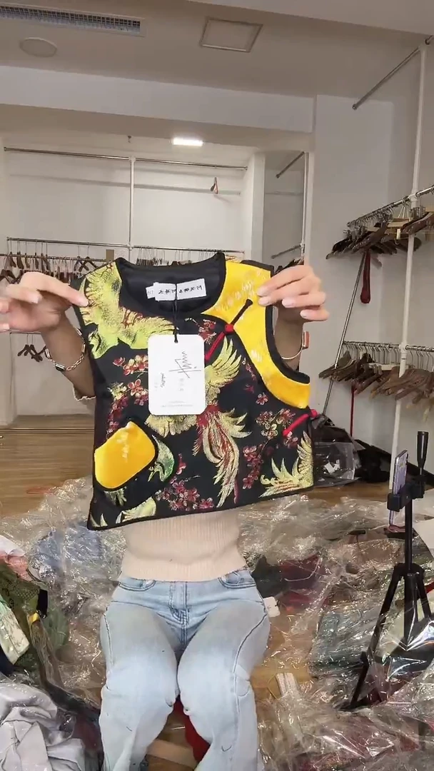 儿童      马甲     110码