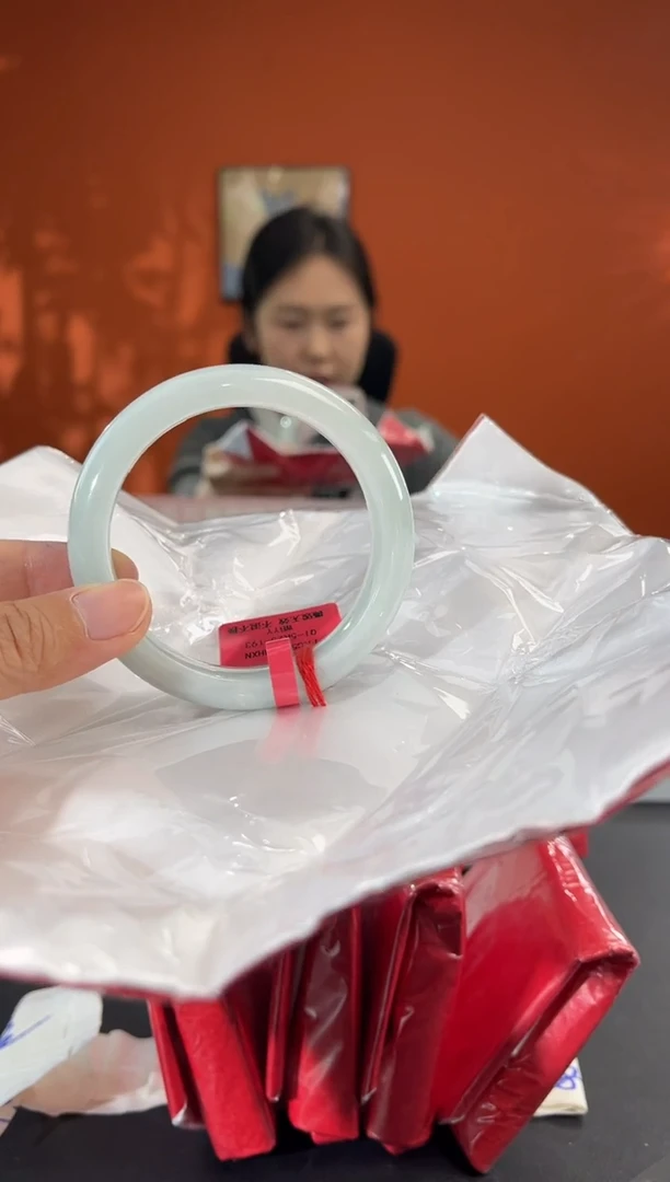 未镶嵌手镯翡翠2