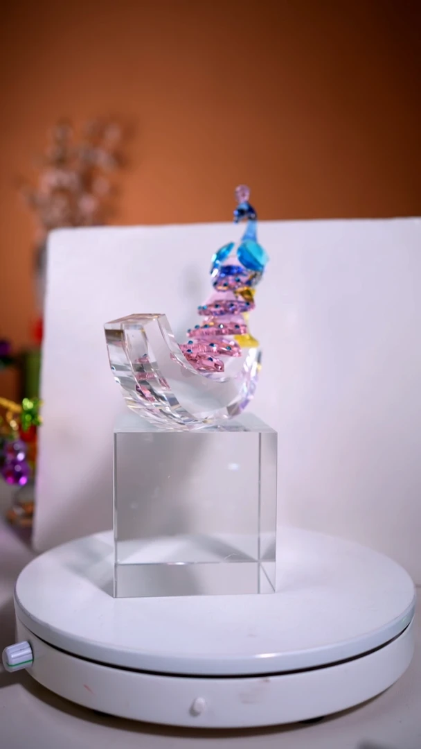 手工艺品琉璃水晶孔雀摆件