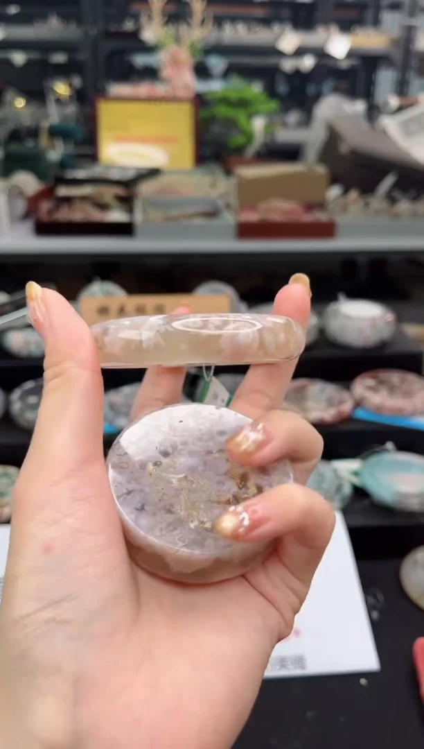 【闪购商品】石英质玉手镯未镶嵌56圈口（赠品镯心）1687157