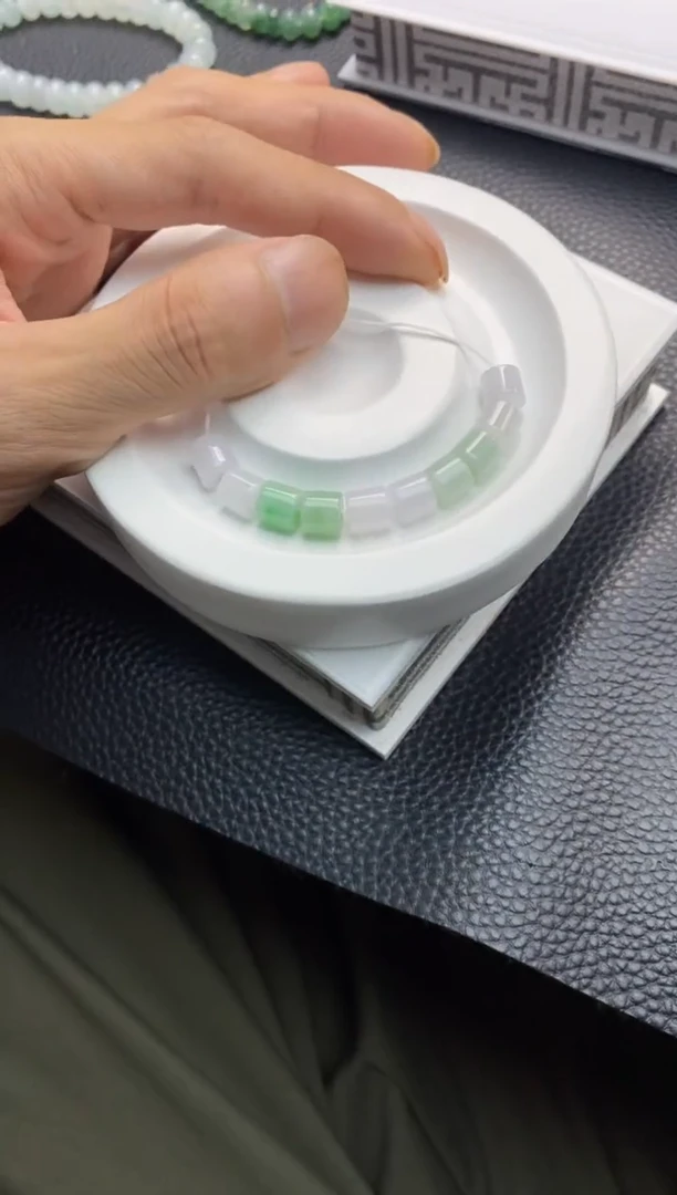 翡翠裸石9天然A货翡翠手串