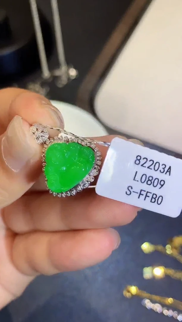 翡翠18K金镶嵌吊坠(不含链)L0809多样性发其一
