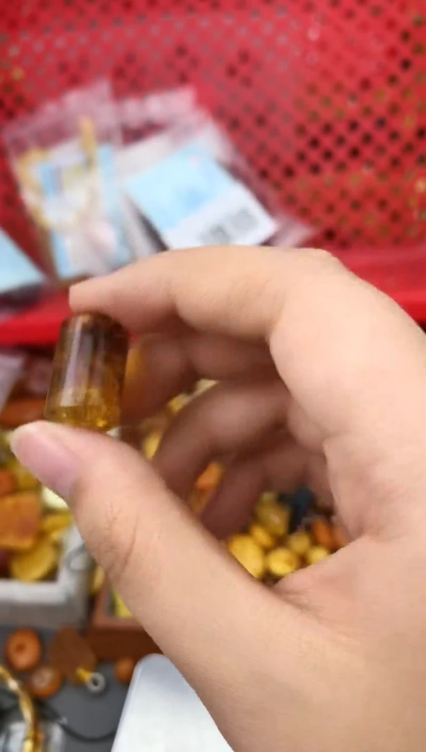 【闪购商品】未镶嵌琥珀珠宝奇石243