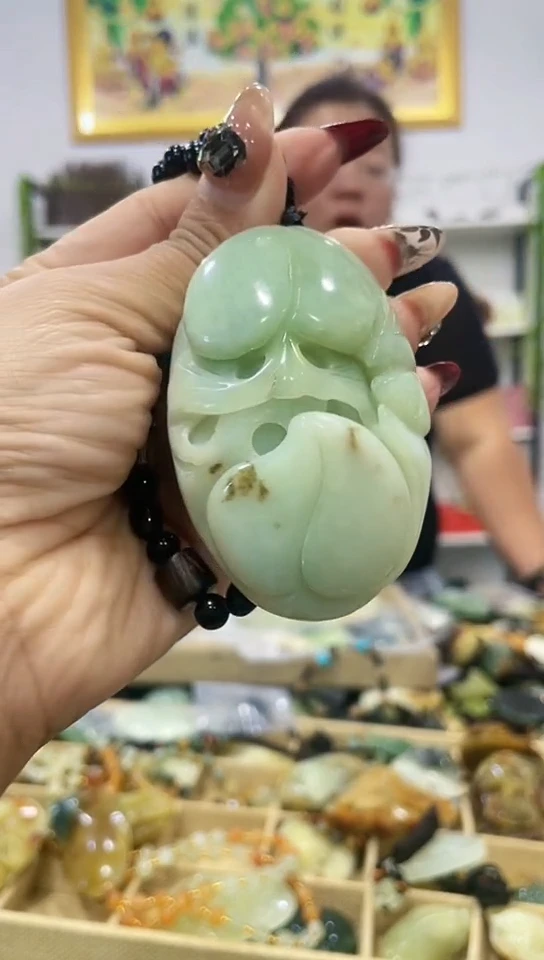 未镶嵌岫玉挂件