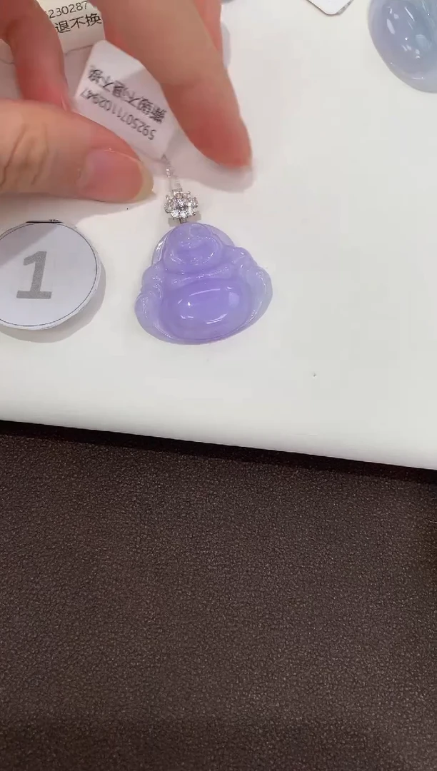 翡翠18K金镶嵌颈饰天然缅甸a货翡翠