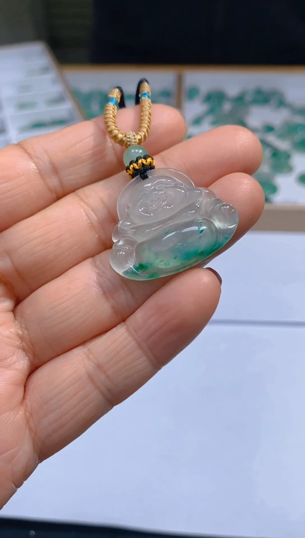 【闪购商品】石英质玉颈饰未镶嵌冰美人A货非洲翠