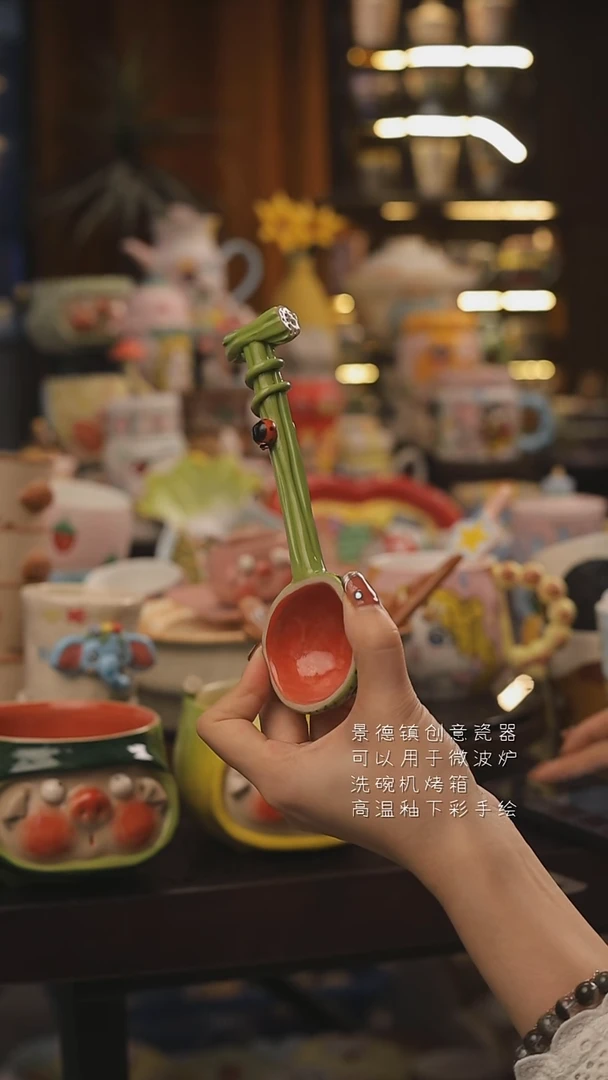 景德镇釉下彩绘设计师款式陶瓷