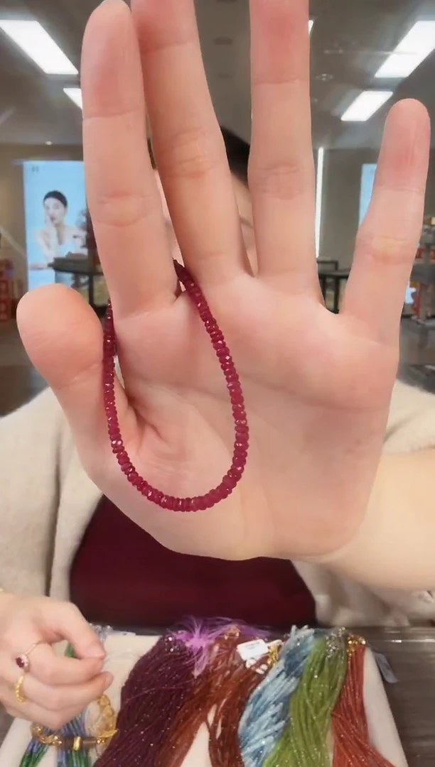 18K金镶嵌手链红宝石03