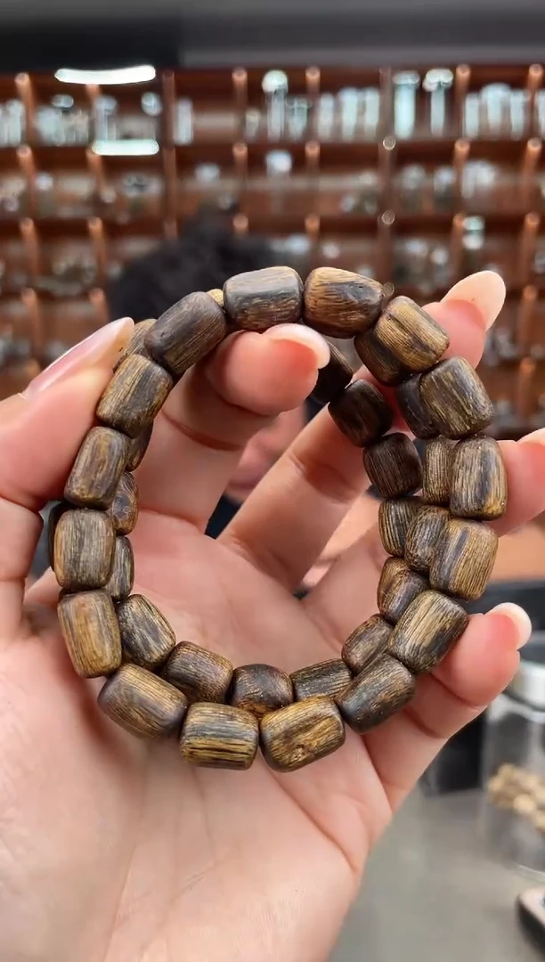 【闪购商品】沉香手串29号老料国香绿奇楠多样性发一条