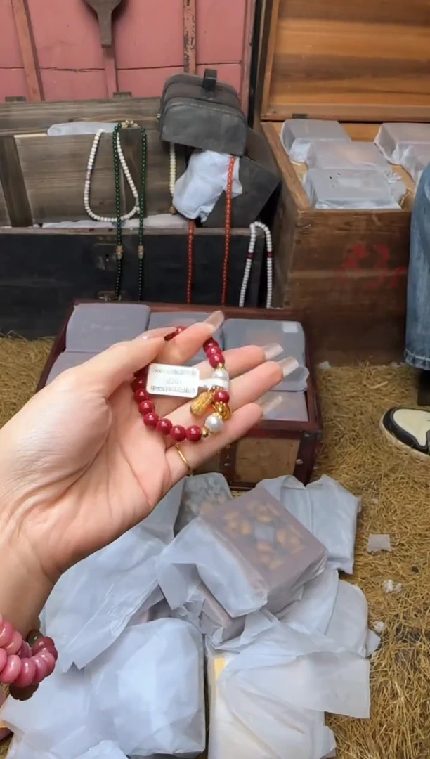 精美手串（无礼盒）
