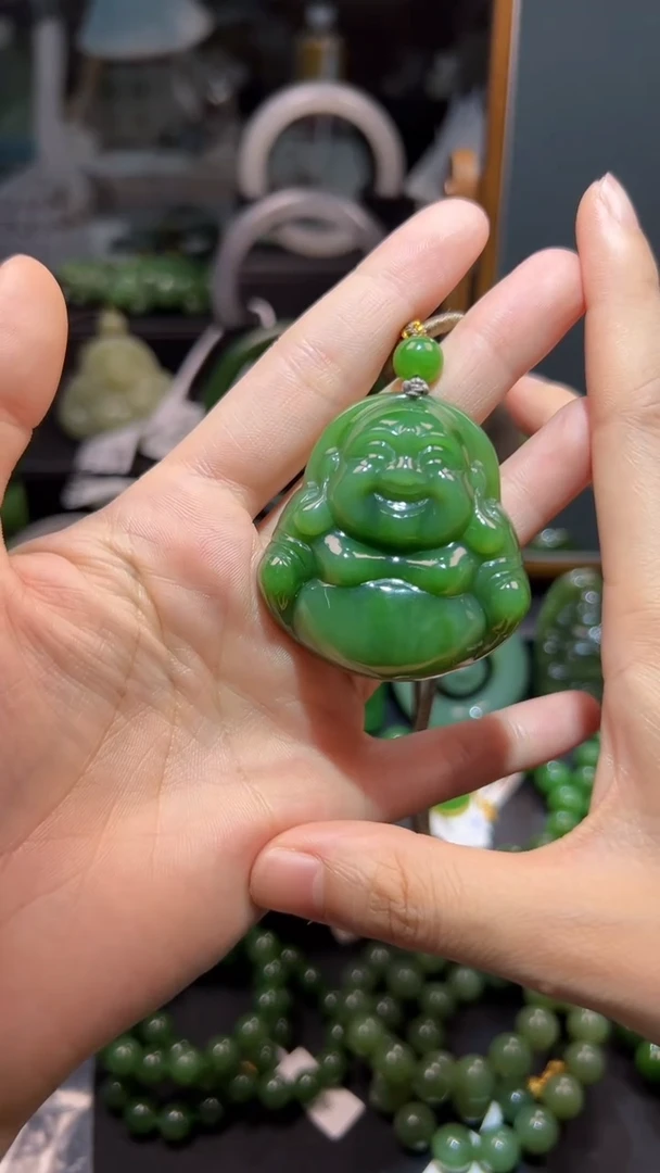 和田玉（碧玉）未镶嵌颈饰1
