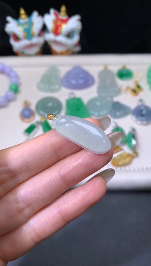 吊坠(不含链)18K金镶嵌翡翠翡翠