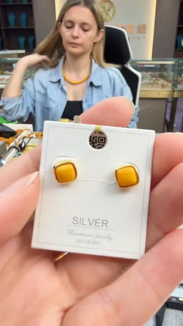 琥珀未镶嵌耳饰假一罚三秒拍号105