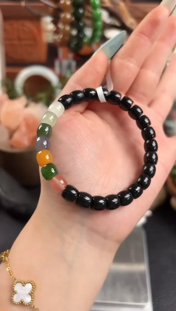 未镶嵌手串和田玉董小姐推荐 多样性发货 拍一发一my