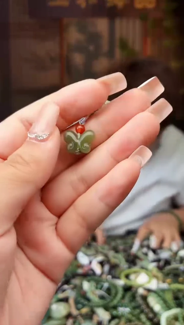 和田玉未镶嵌颈饰拍一发一