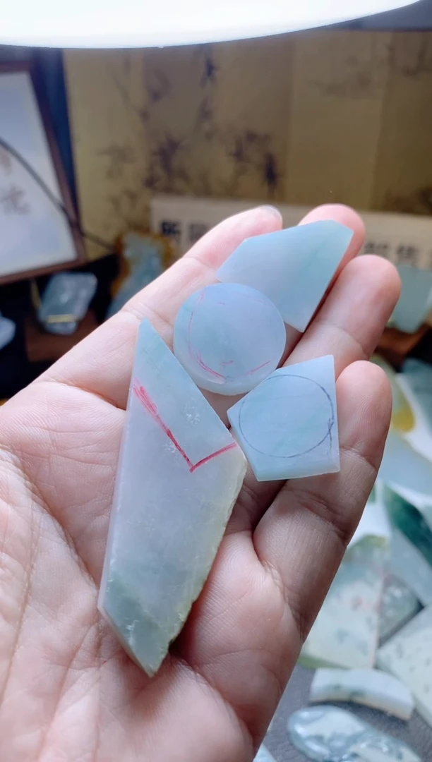 未镶嵌定制翡翠孤***?翡翠