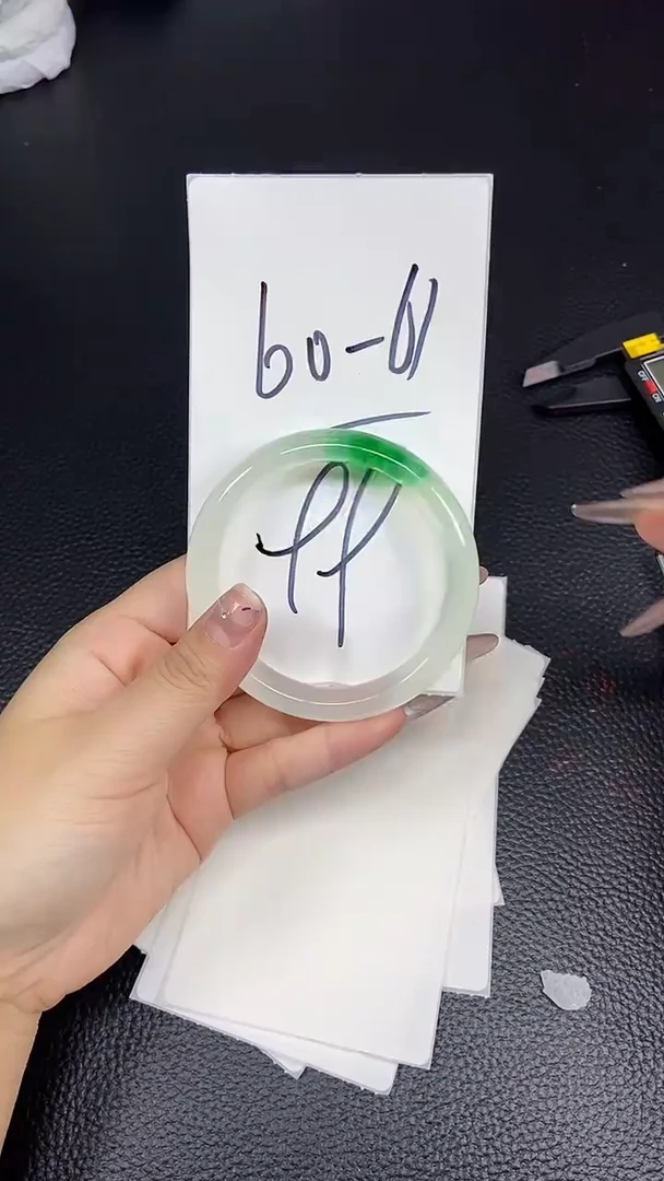 未镶嵌手镯石英质玉时尚手镯时尚美人镯