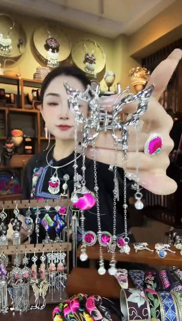 刺绣非遗刺绣民族风抓夹