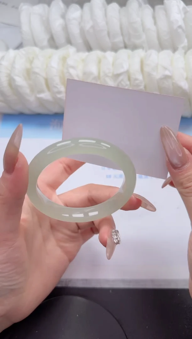 石英质玉手镯未镶嵌85-56.8