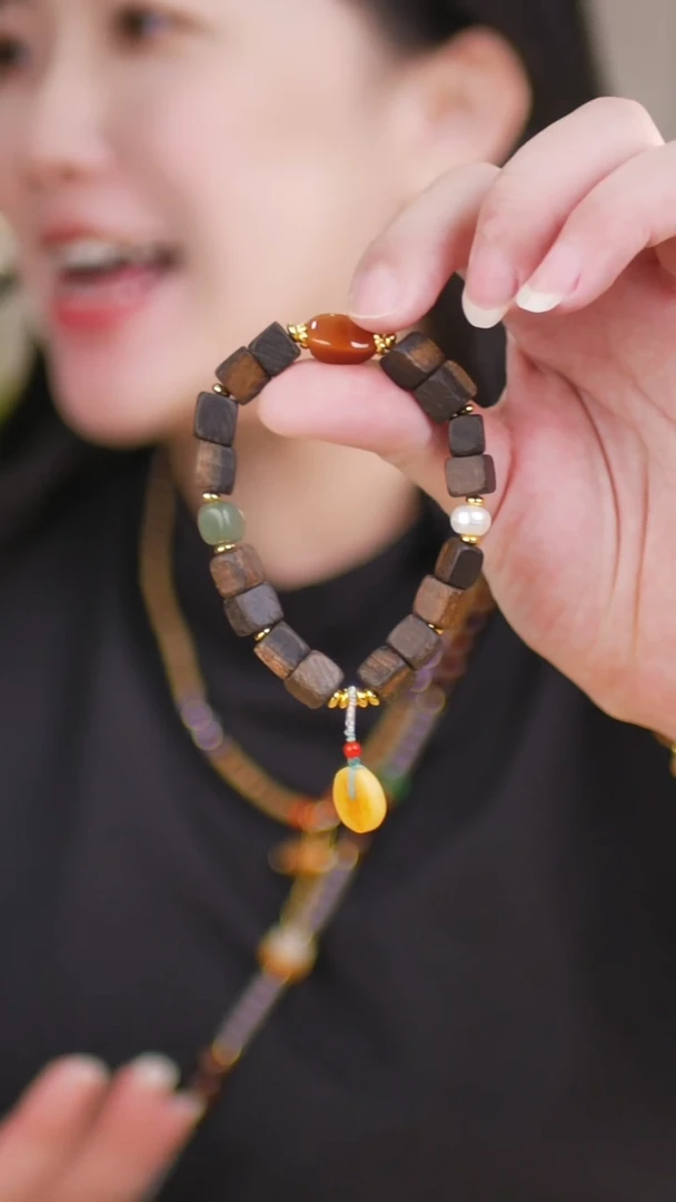 未镶嵌蜜蜡手链（达拉干奇楠+蜜蜡）