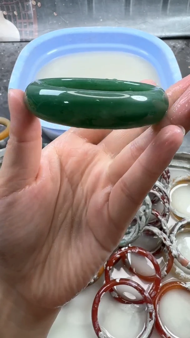 石英质玉手镯未镶嵌41