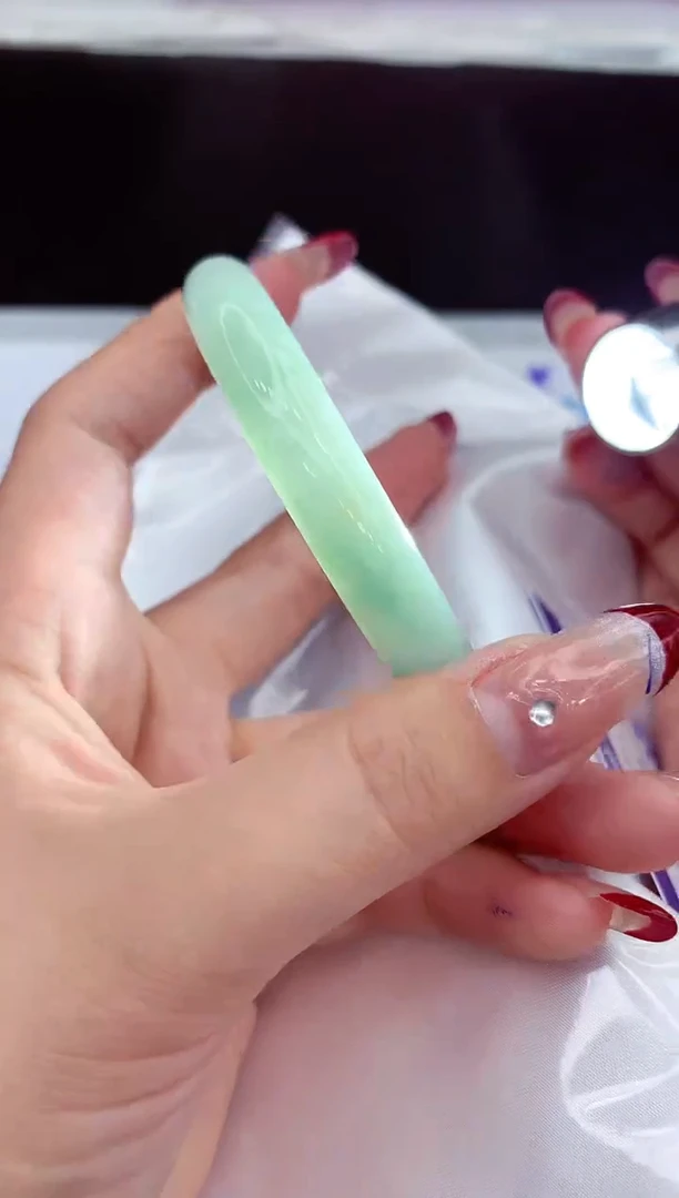 【闪购商品】翡翠手镯未镶嵌1111111111