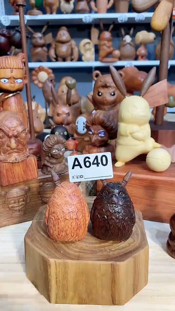 【闪购商品】木木雕摆件可爱卡通