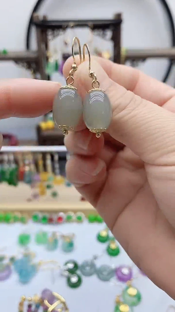 14K金镶嵌和田玉耳饰94