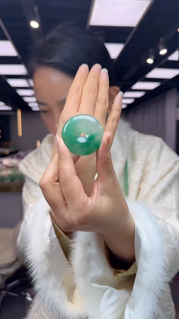 【闪购商品】石英质玉吊坠(不含链)未镶嵌大平安扣