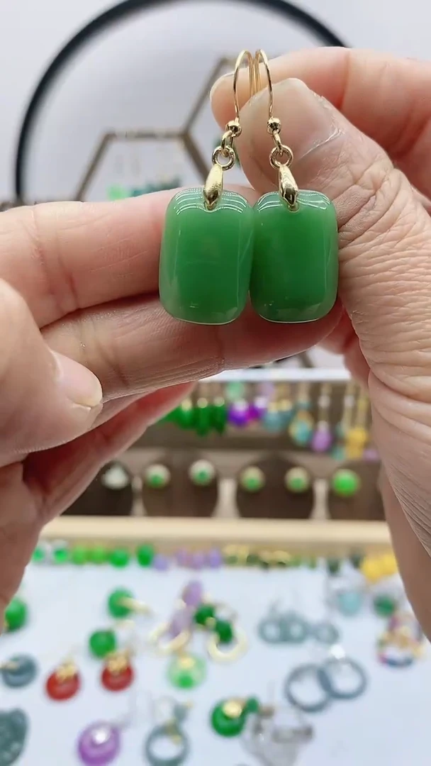 未镶嵌和田玉耳饰170