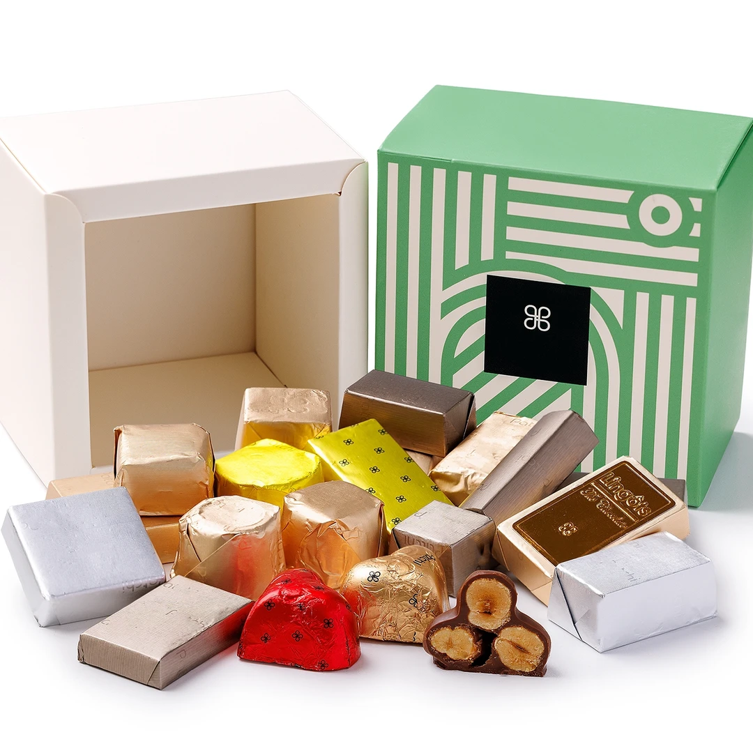 手工坚果牛奶巧克力迪拜原装进口纯可可脂牛奶250g起