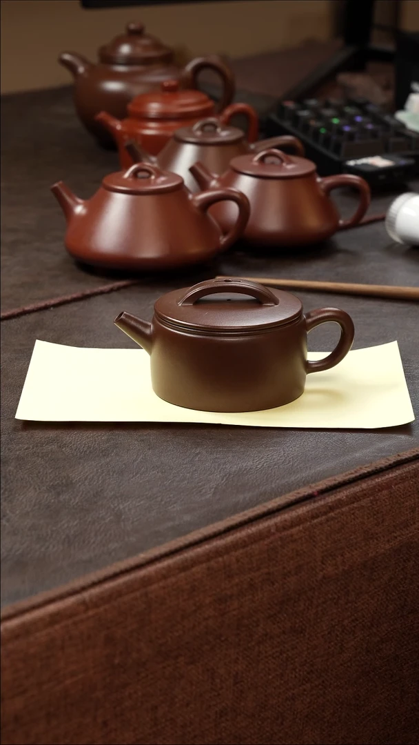 茶壶紫砂壶·22老紫泥汉瓦150cc