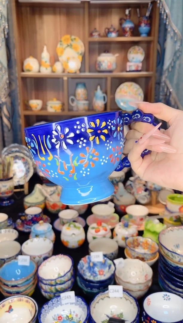 瓷兰贵夫人水杯一只