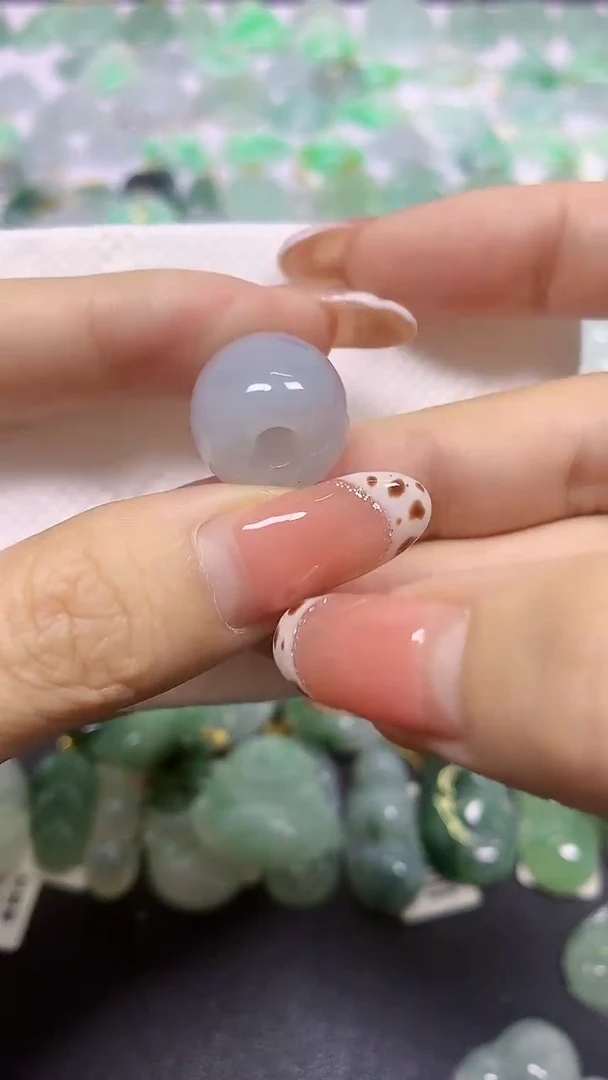 颈饰未镶嵌翡翠天然翡翠A货