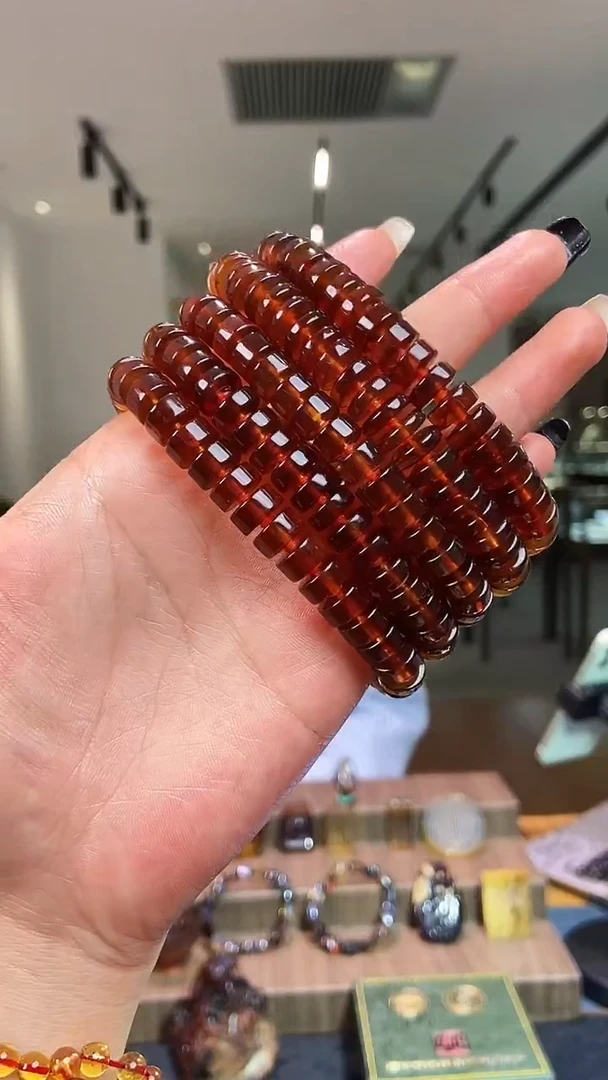 琥珀颈饰未镶嵌车轮珠多样性发其一