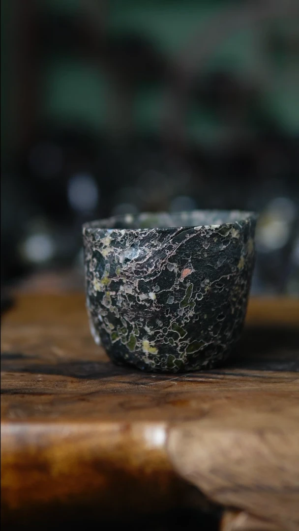 梅花玉随形杯精品花色