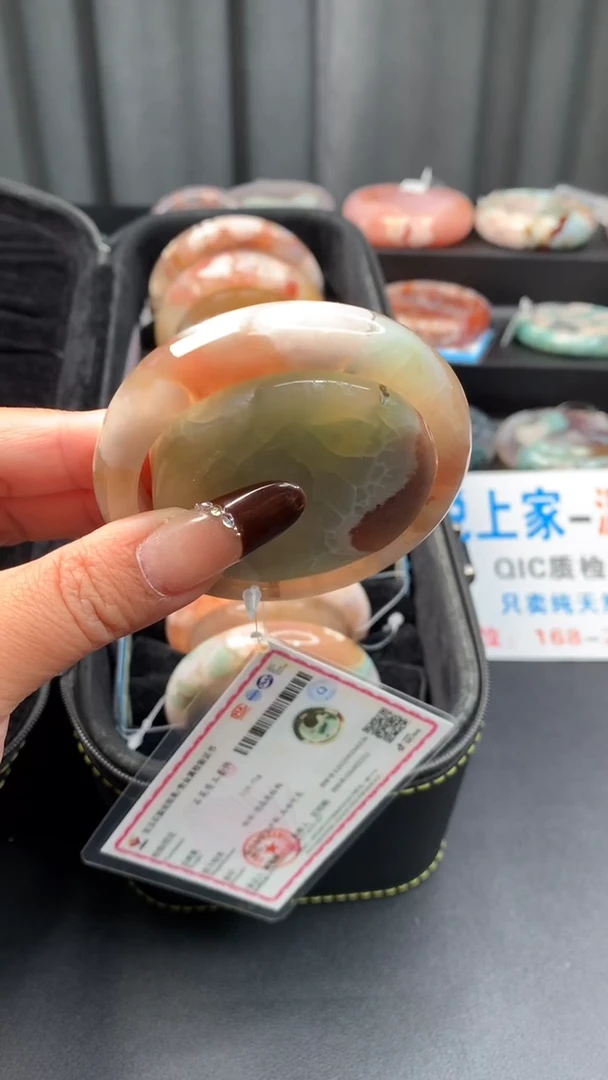 未镶嵌手镯石英质玉（54圈口）赠送镯心
