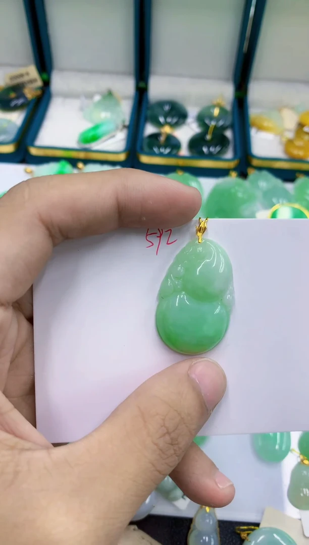 颈饰18K金镶嵌翡翠11111111