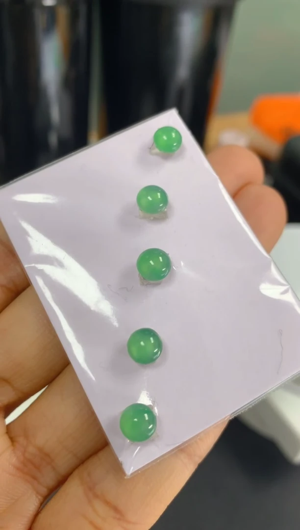 【闪购商品】定制翡翠未镶嵌毛货