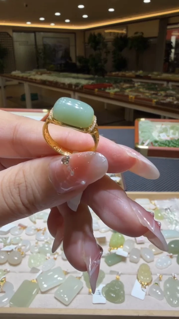 颈饰18K金镶嵌和田玉戒指备注圈口11-19