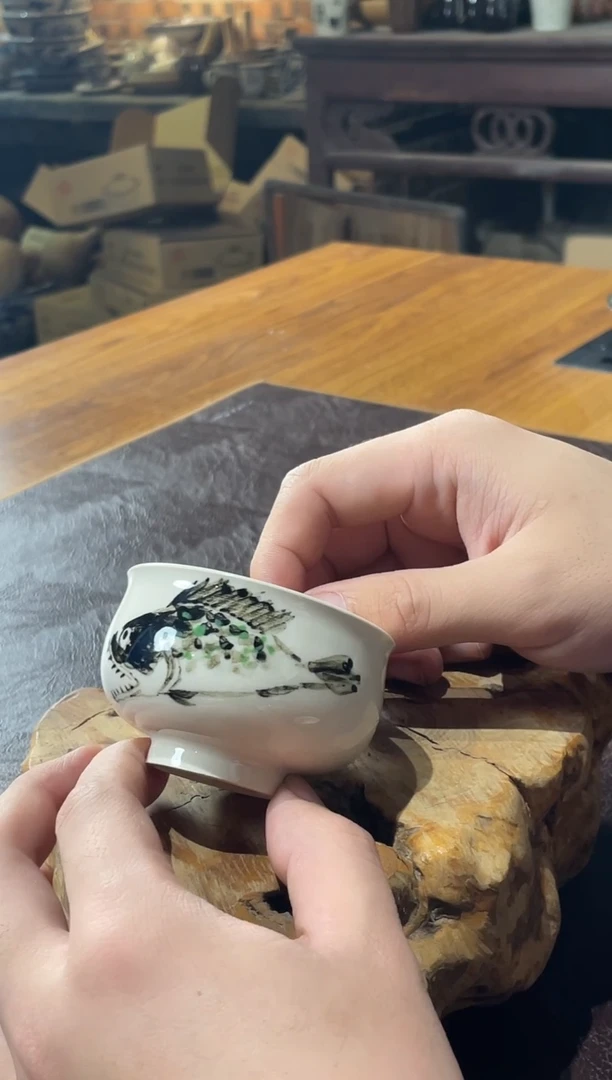 17号手绘鲑鱼磁州窑嘎嘎好罗汉杯