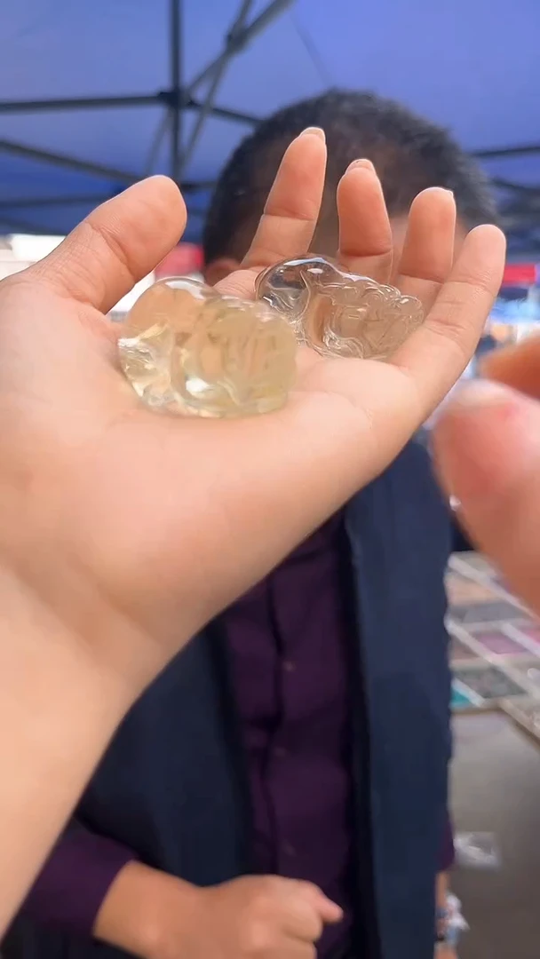 貔貅未镶嵌黄晶天然多样性发一mm