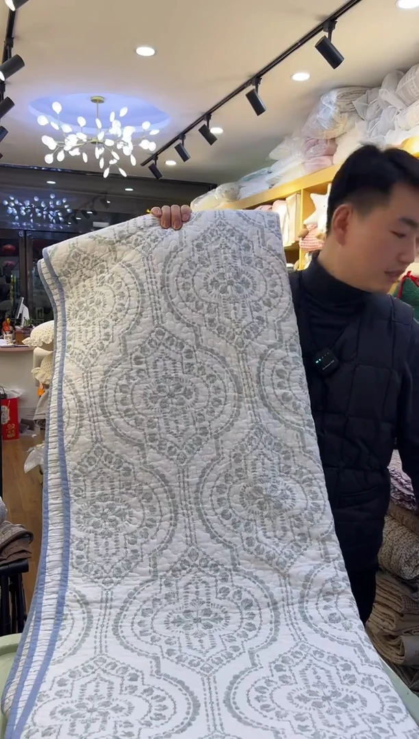 棉柿**意林夕特价床盖  129