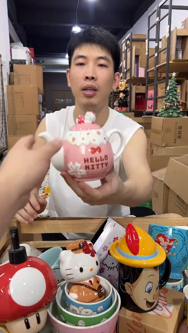 瓷片原盒kt猫樱花茶壶