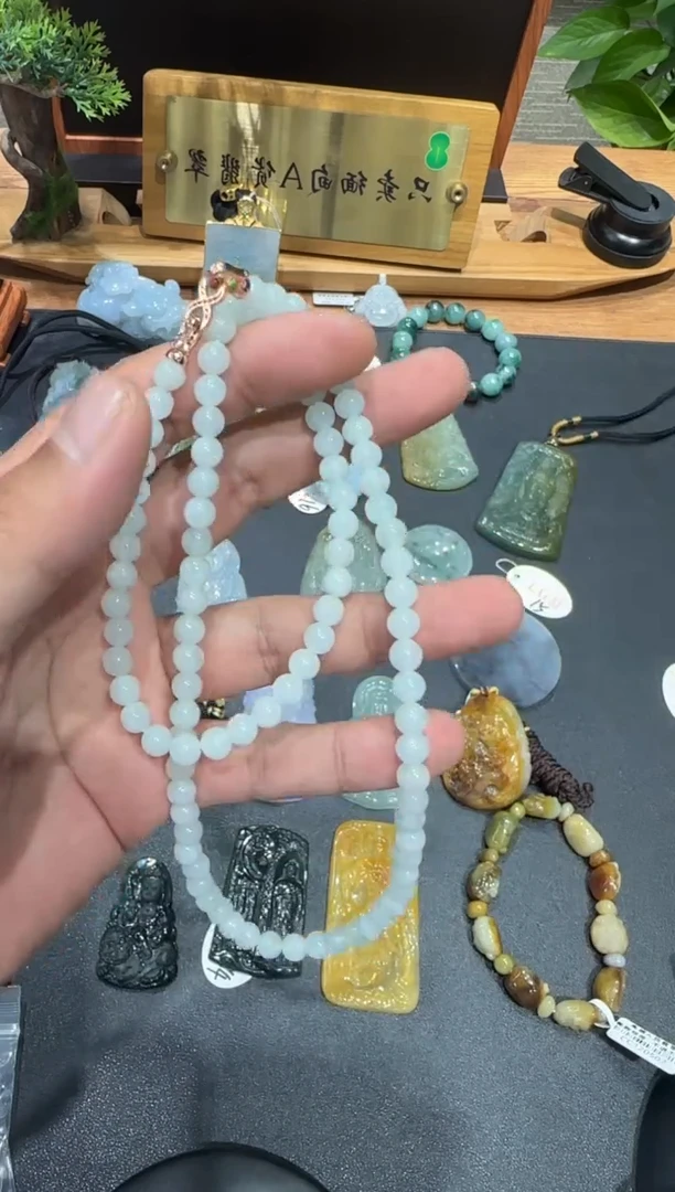 未镶嵌挂件翡翠A货翡翠多样性一件