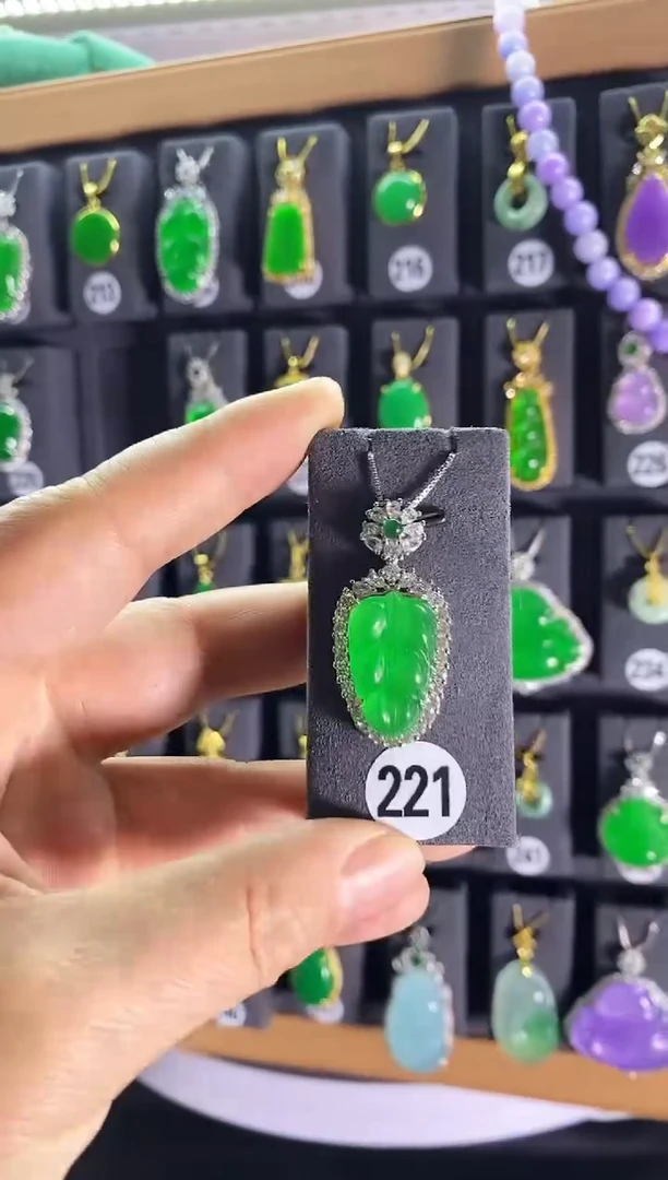 【闪购商品】翡翠耳饰银S925镶嵌新221.